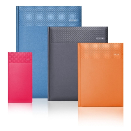 Matra A4 page daily diary, in a 12 month format. A stylish and mono-coloured matt finished padded colour, with a durable finish. Also available in Pocket, QA5 and Quarto size.